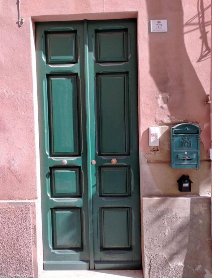 Appartamento Centro Storico Al Bastione カリアリ エクステリア 写真
